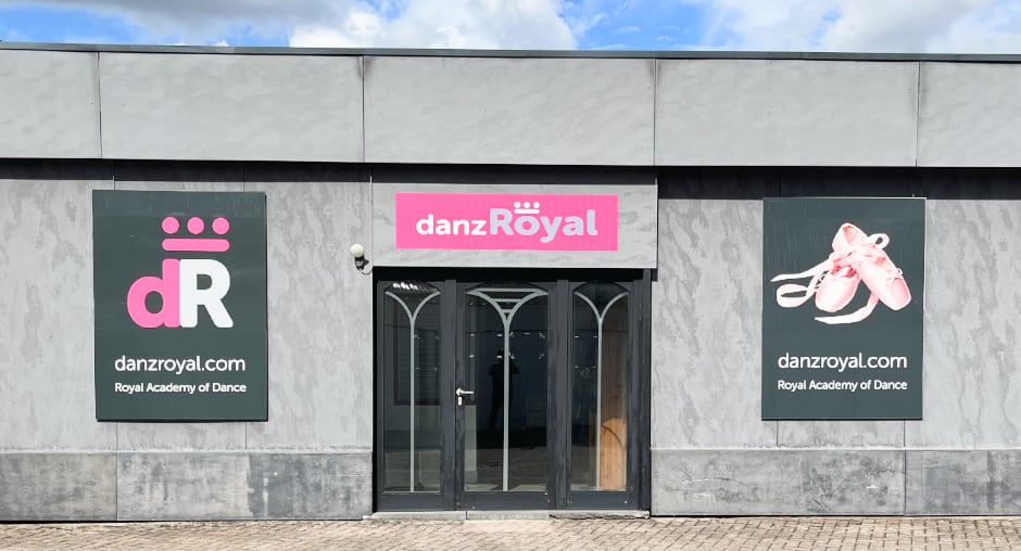 dance studio